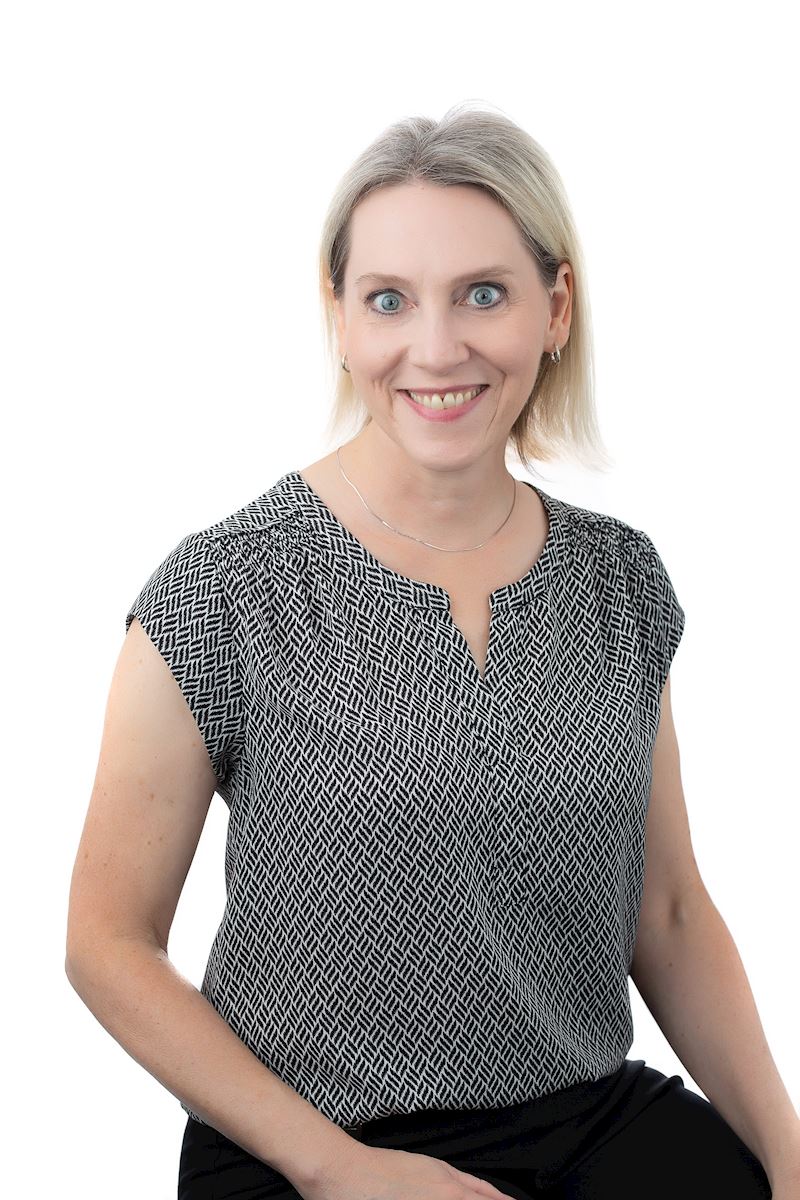 Janey Hundley headshot