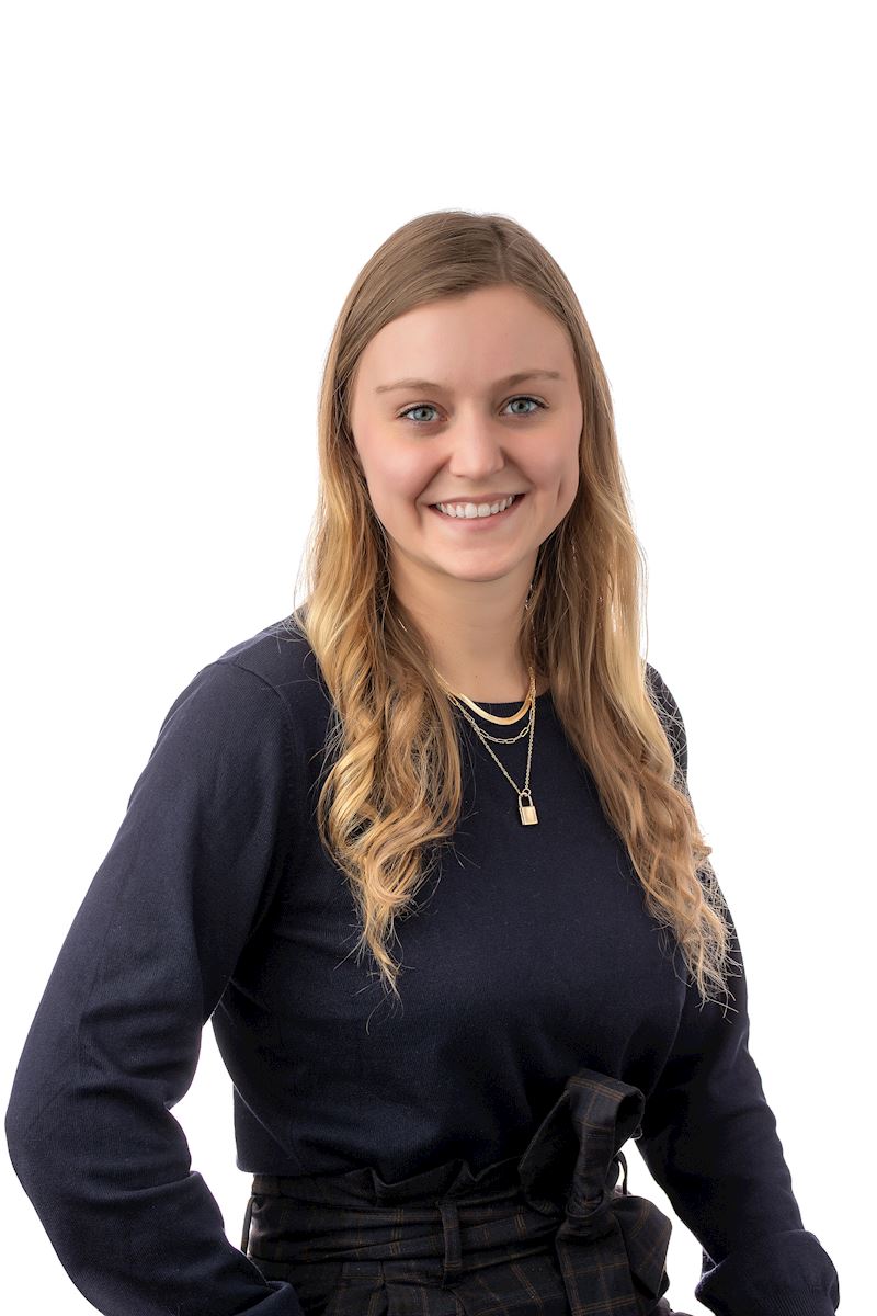 Megan Schwenneker headshot