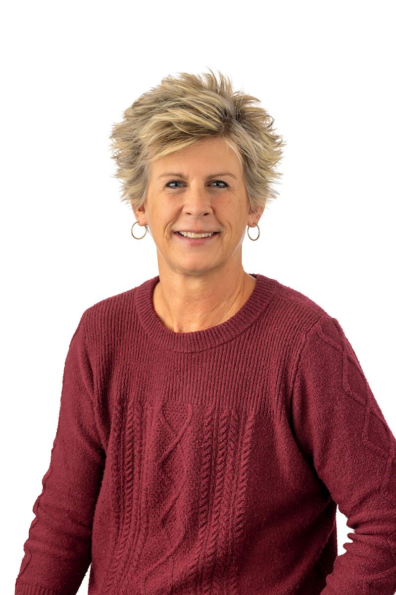 Robyn Knapp headshot